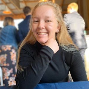 Meet your Posher, Emily